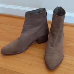 Dolce Vita Cassius Suede Booties